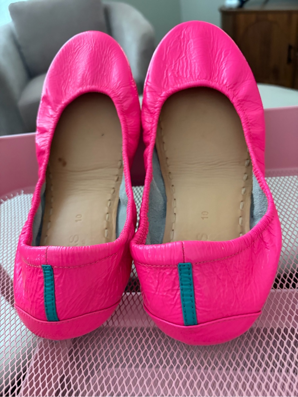 Women's Tieks Pop Pink Ballet Flats size 10 - Picture 3 of 5